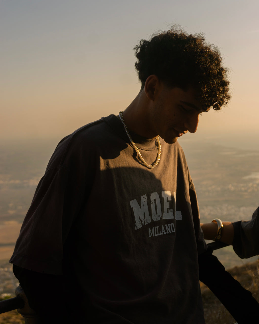 MOEL COLLEGE TEE