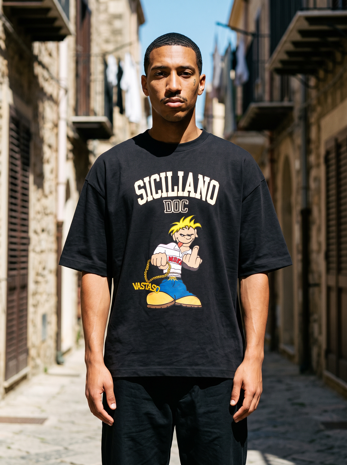 VASTASO TEE
